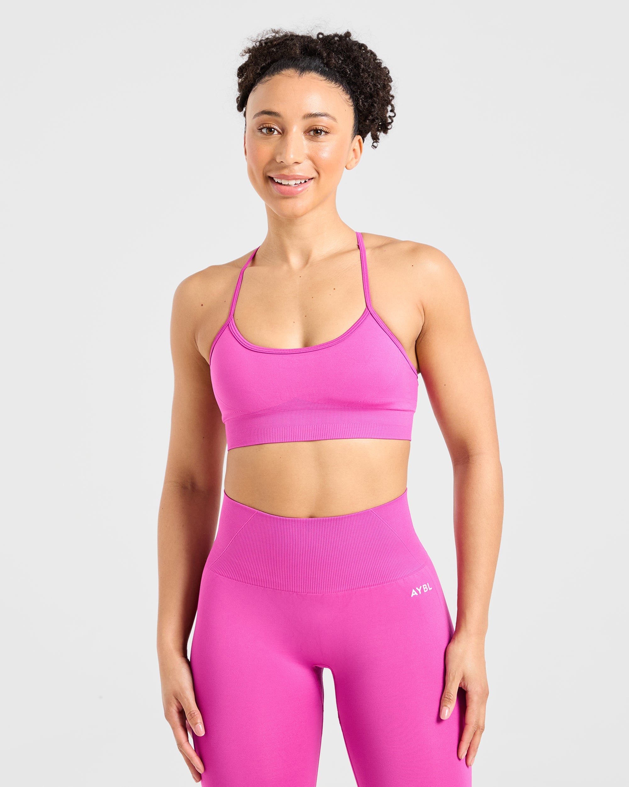 Empower Seamless Sports Bra – Magenta Empower Seamless Sports Bra - Magenta