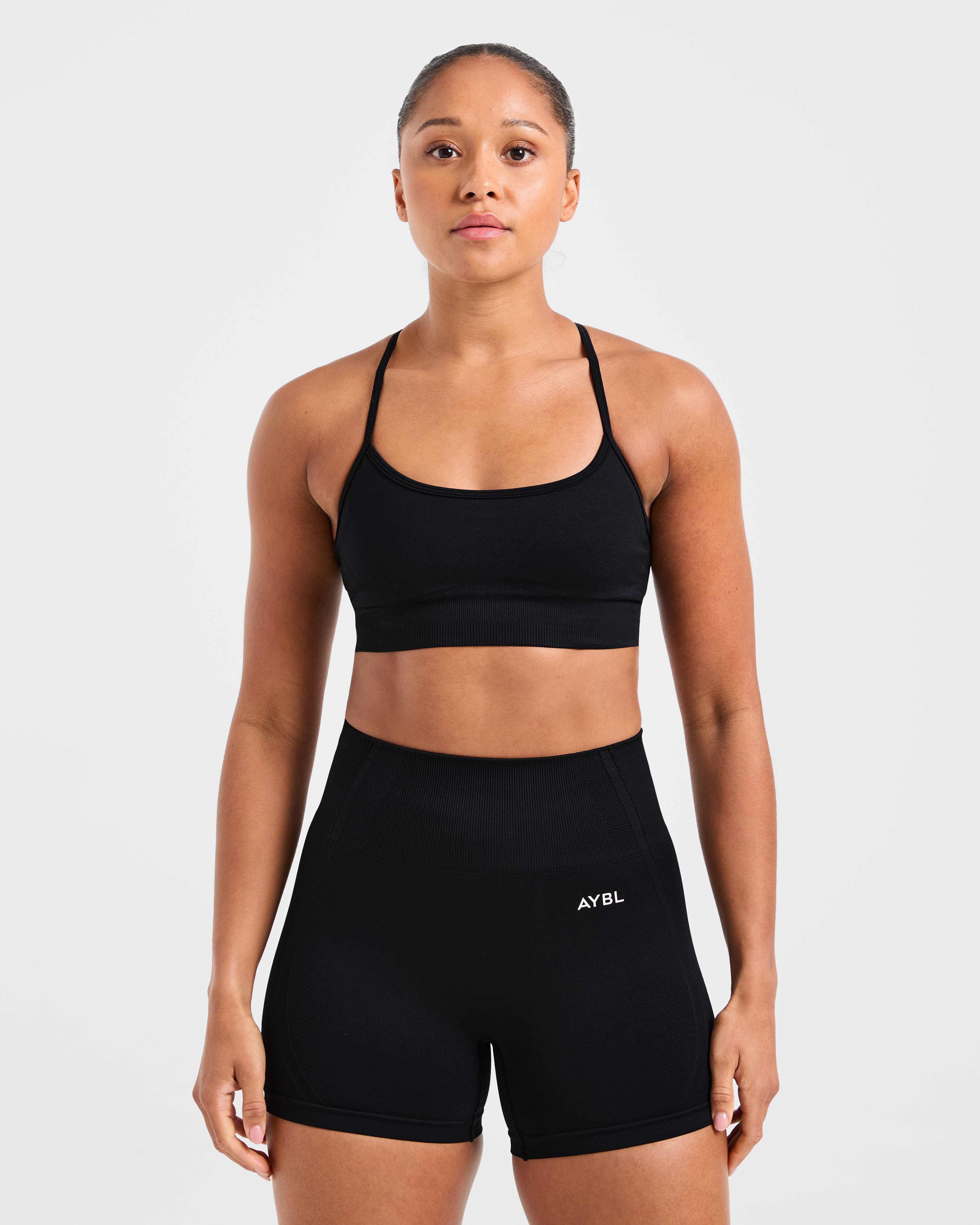 Empower Seamless Sports Bra - Black