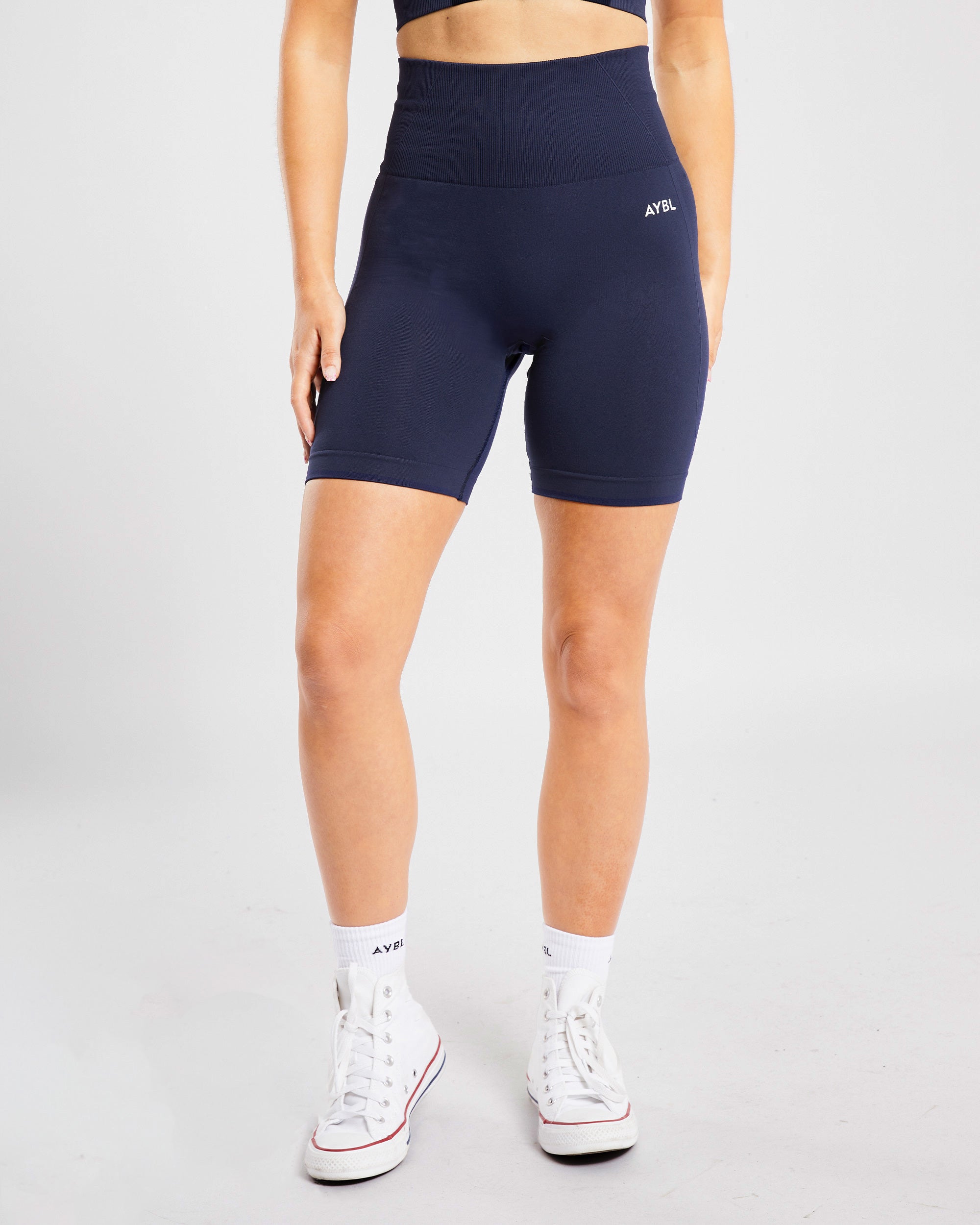 Empower Seamless Cycling Shorts – Navy Empower Seamless Cycling Shorts - Navy