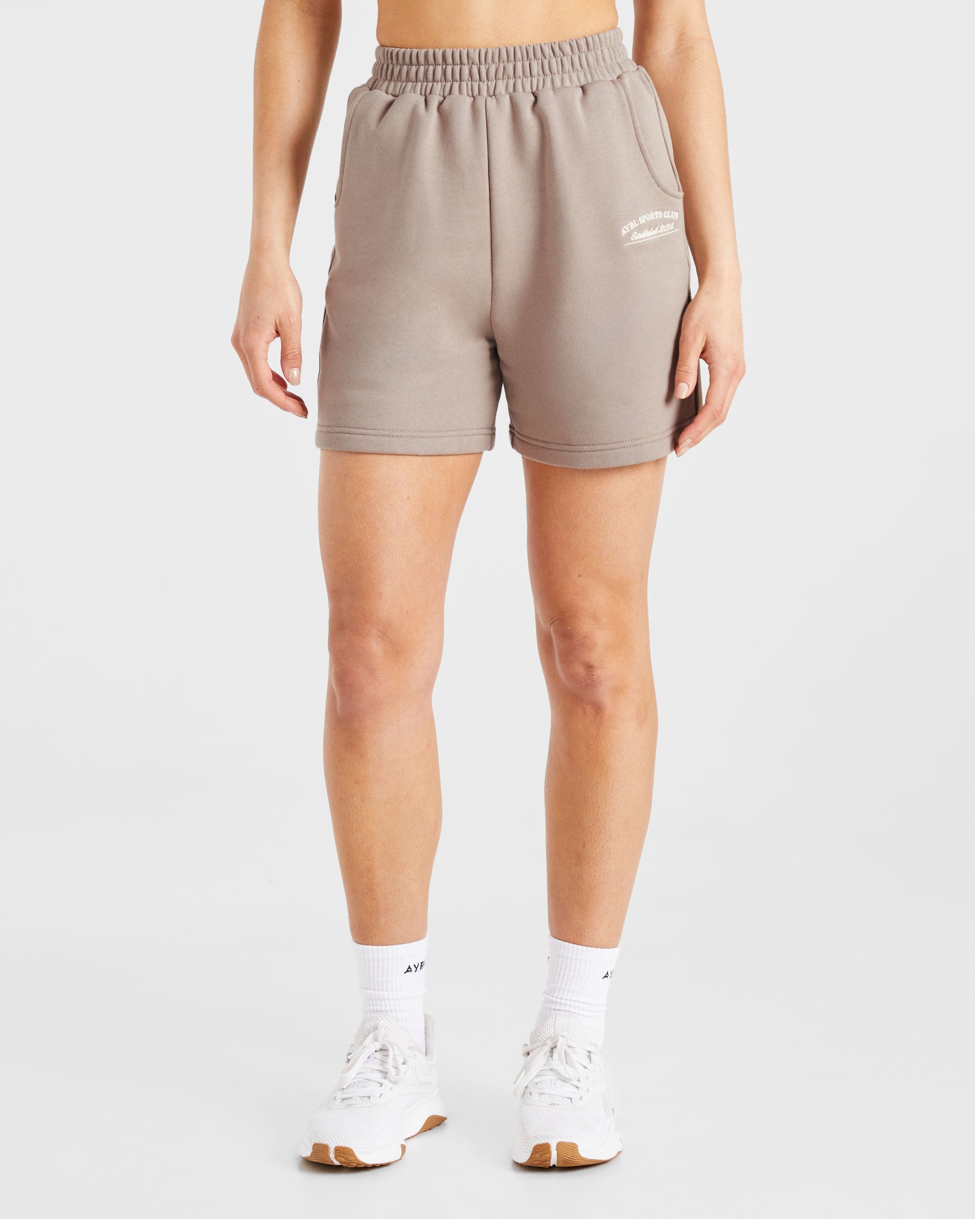 Courtside Shorts - Mocha