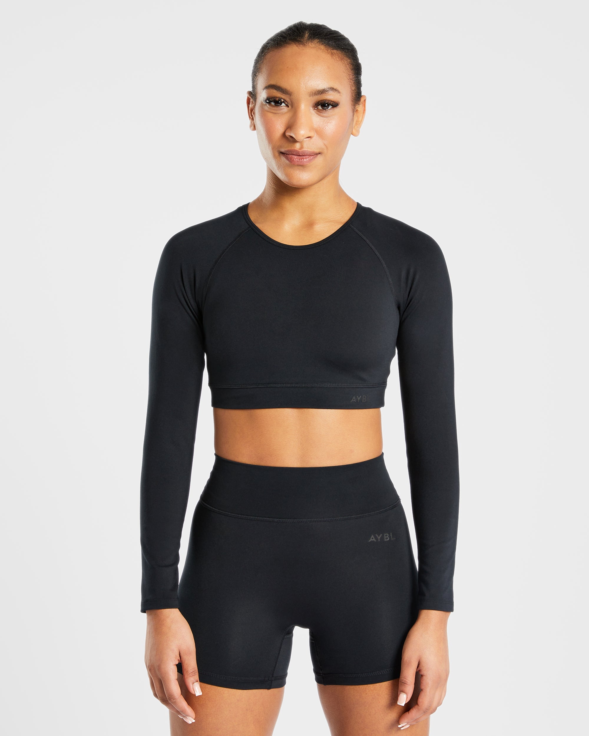 Staple Long Sleeve Crop Top – Black Staple Long Sleeve Crop Top - Black