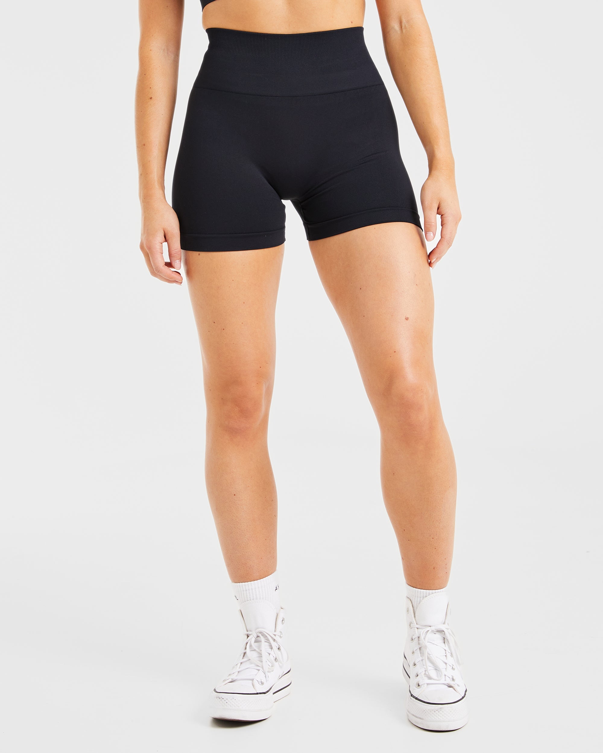 Power Seamless Shorts – Black Power Seamless Shorts - Black